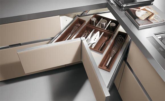 Italian kitchen ElektraVetro Modern Italian kitchen ElektraVetro by Ernestomeda