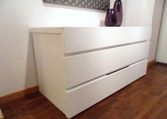White Bedroom Furniture with Violet Elements